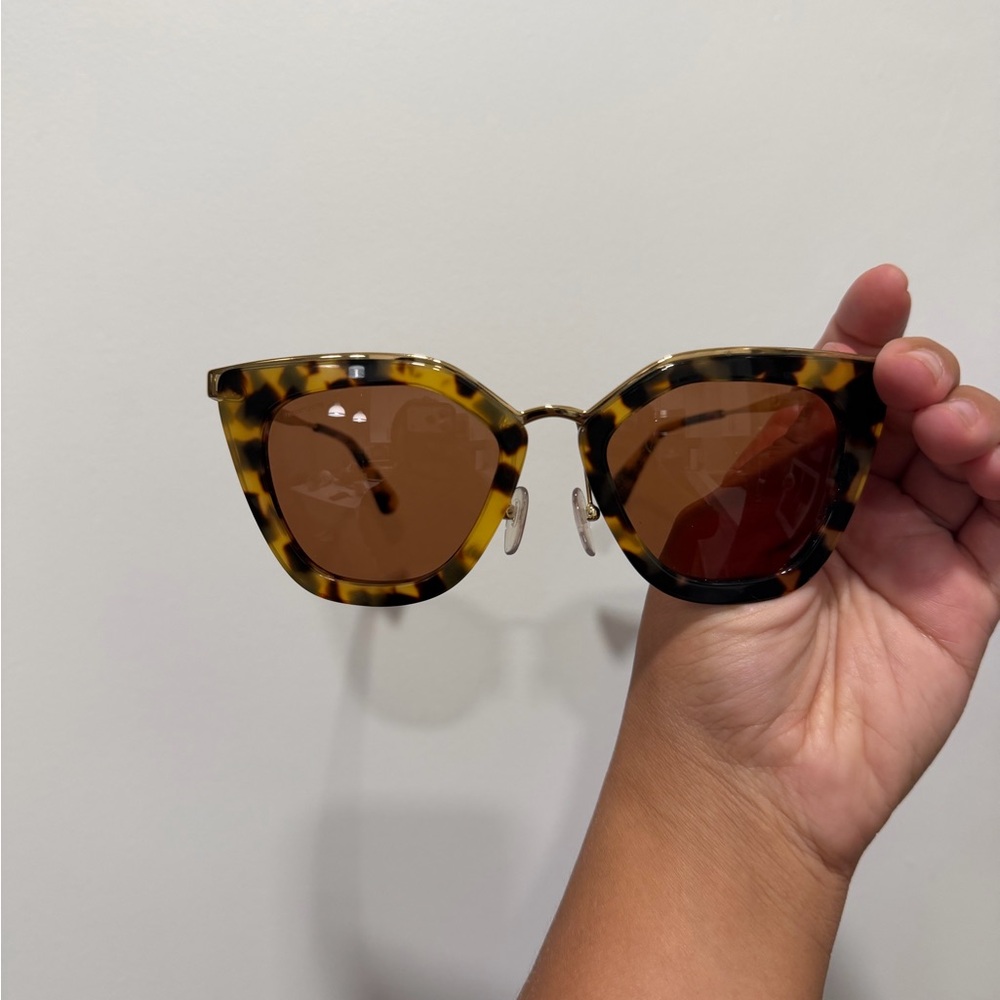 Prada Tortoiseshell Cat-Eye Sunglasses with Brown Lenses - Picture 5 of 7